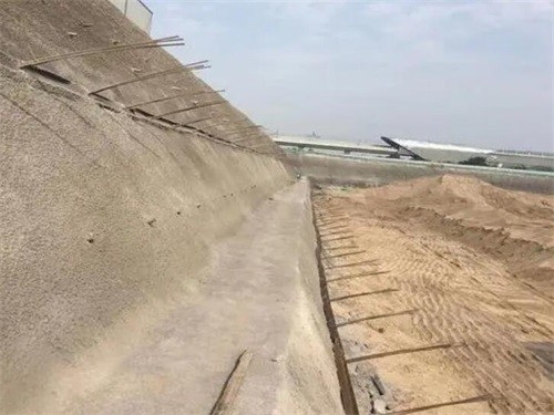 巢湖河道边坡加固
